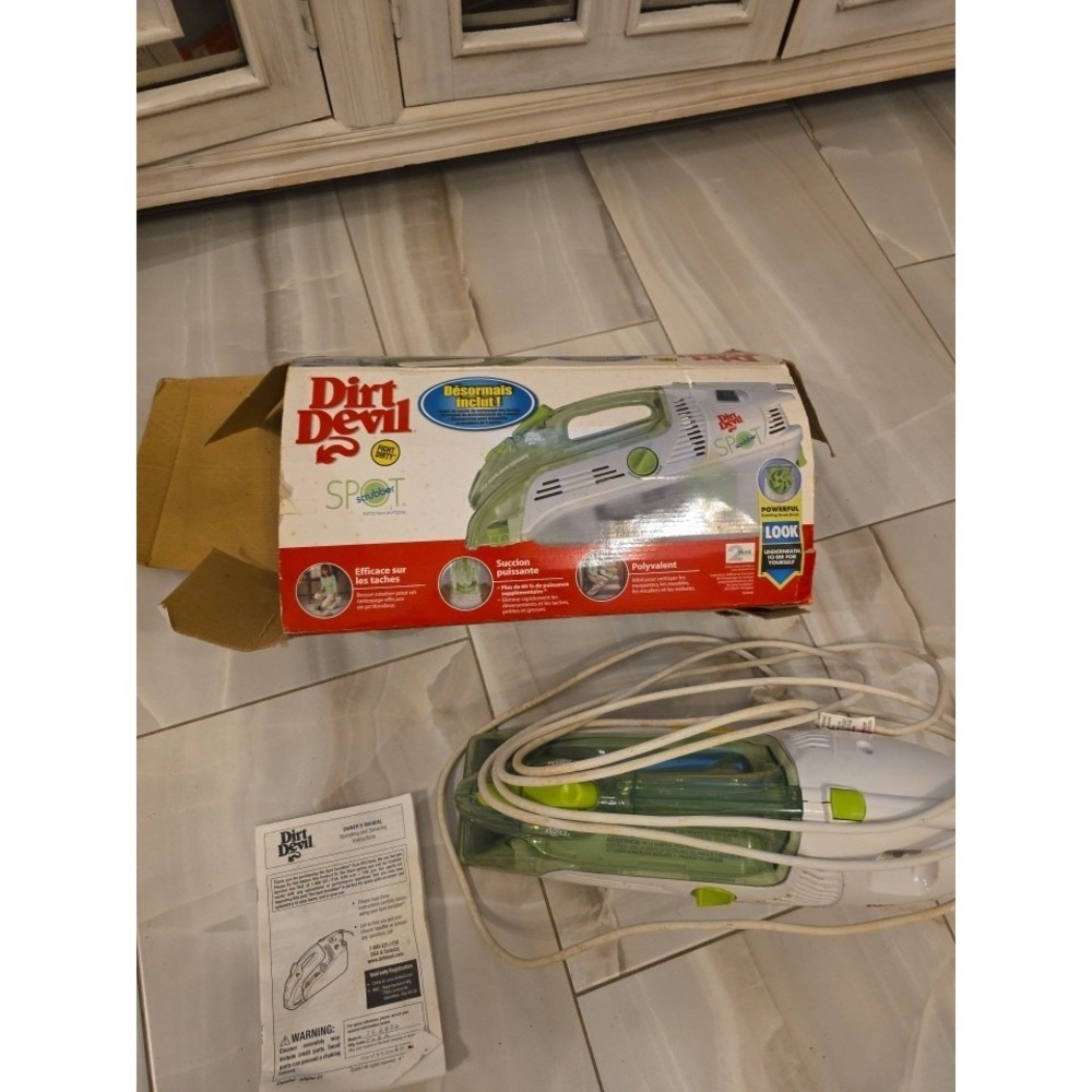 Dirt Devil Spot Scrubber Carpet Cleaner Green FD10005XB Tested WORKS Pre Treat